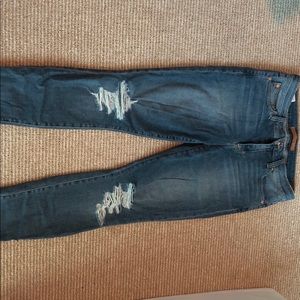 Joe’s Jeans “The Icon” Mid rise skinny ankle